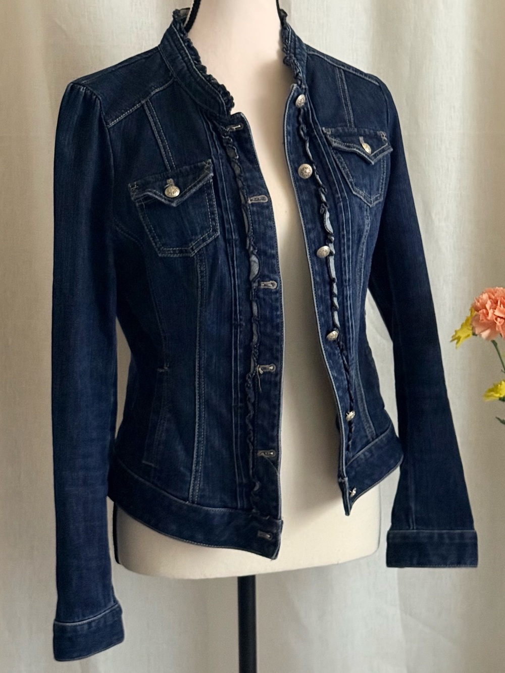 WHBM Dark Wash Denim Jacket 8 Ruffle Trim Puff Shoulder Fitted Feminine Blazer